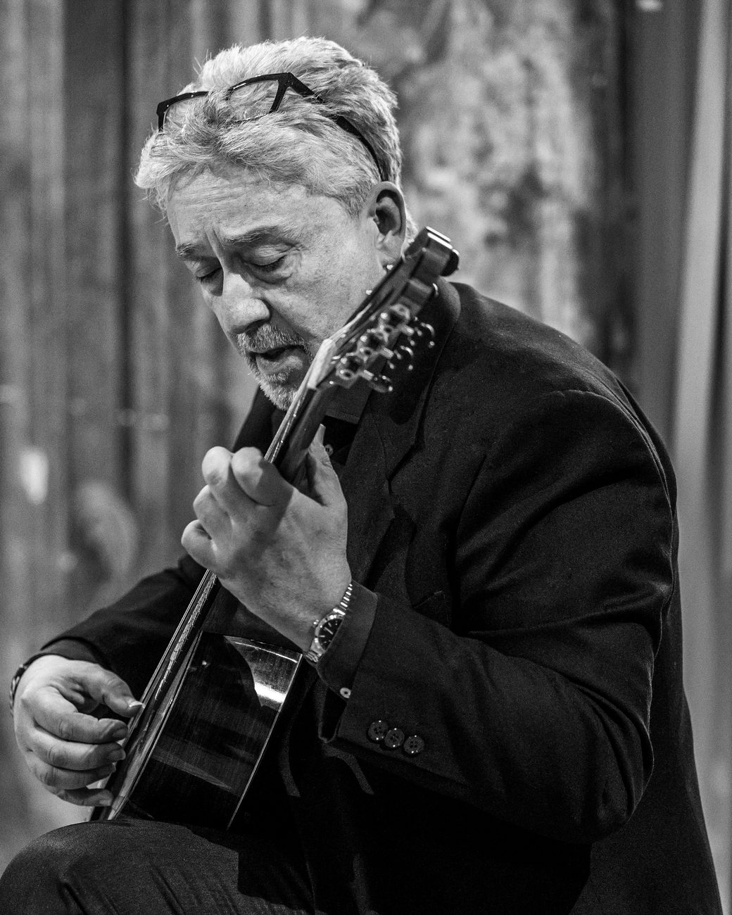 Matteo Staffini in concerto con la chitarra